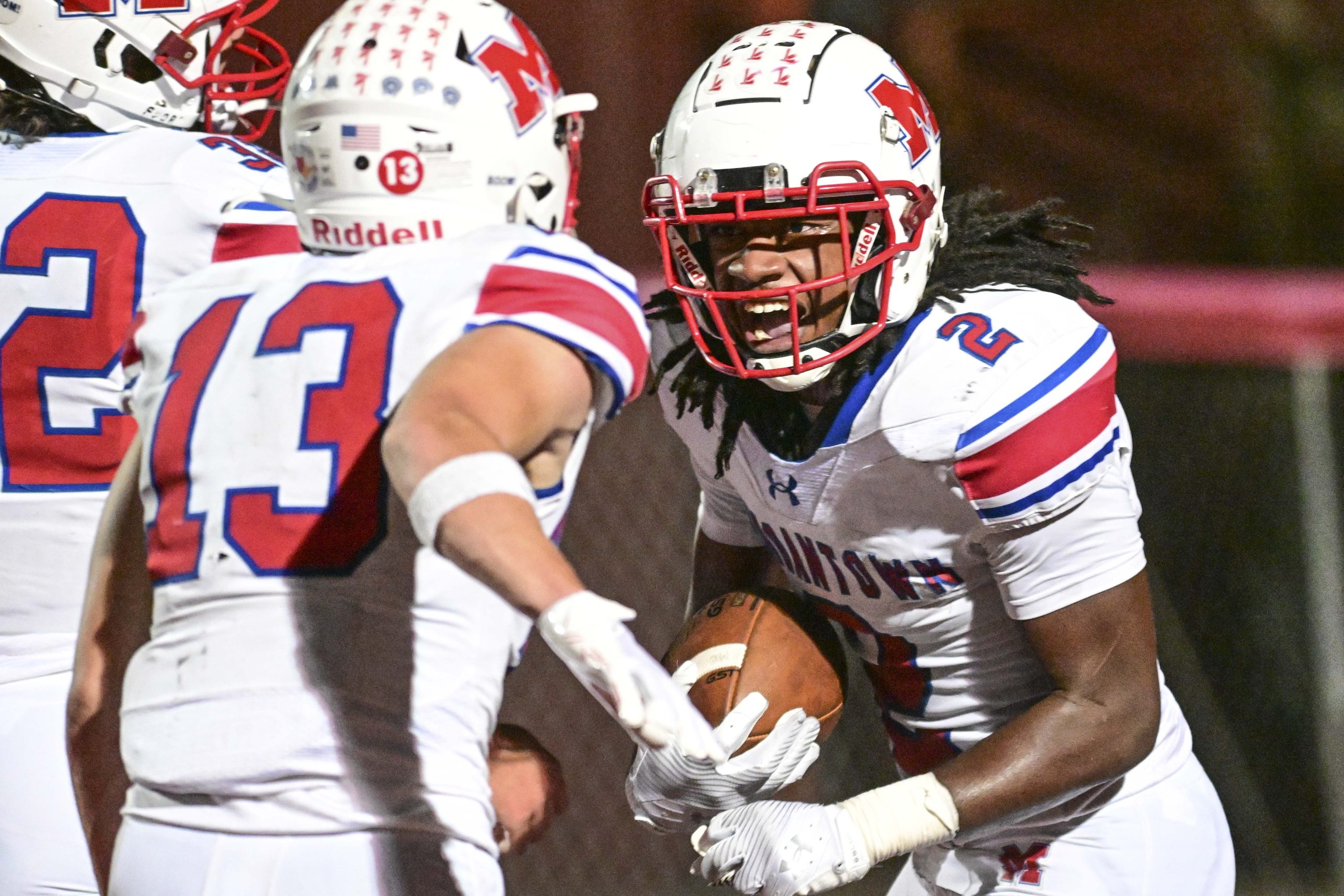 MHS playmakers came alive in second half to make difference in Mohawk Bowl
